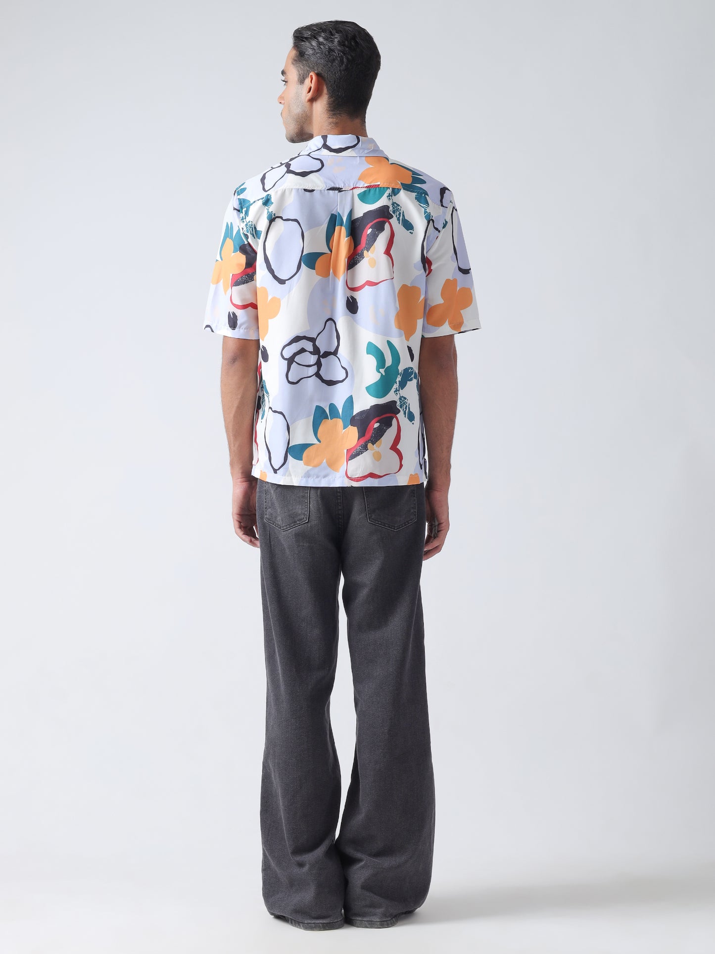 Multi Printed Casual Shirt ,Has A Cuban Collar, Button Placket, Short Regular Sleeves, Straight Hem