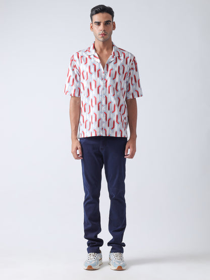 Maroon Printed Casual Shirt, Has A Cuban Collar, Button Placket, Short Regular Sleeves, Straight Hem