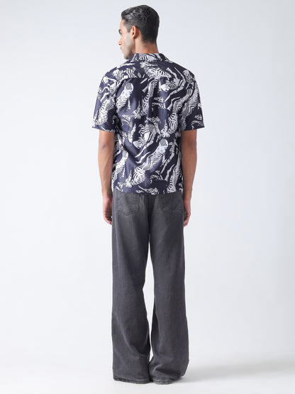 Navy Printed Casual Shirt, Has A Cuban Collar, Button Placket, Short Regular Sleeves, Straight Hem