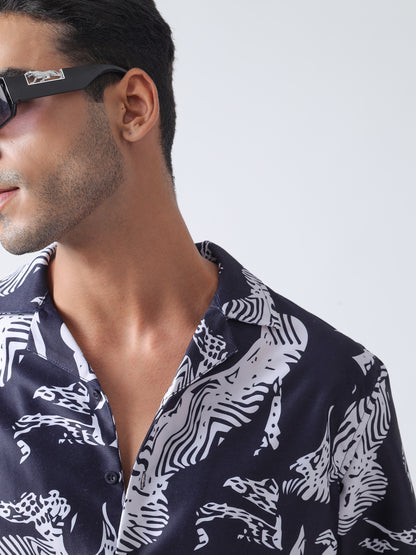 Navy Printed Casual Shirt, Has A Cuban Collar, Button Placket, Short Regular Sleeves, Straight Hem