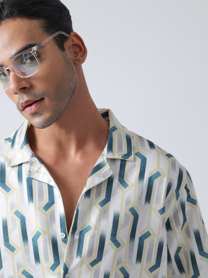 Green Printed Casual Shirt, Has A Cuban Collar, Button Placket, Short Regular Sleeves, Straight Hem