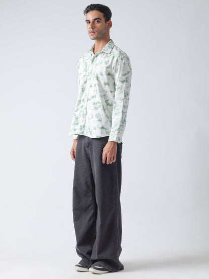 Green printed twill weave casual shirt ,has a spread collar, button placket, long regular sleeves, curved hem