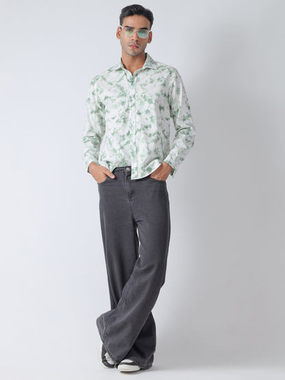 Green printed twill weave casual shirt ,has a spread collar, button placket, long regular sleeves, curved hem