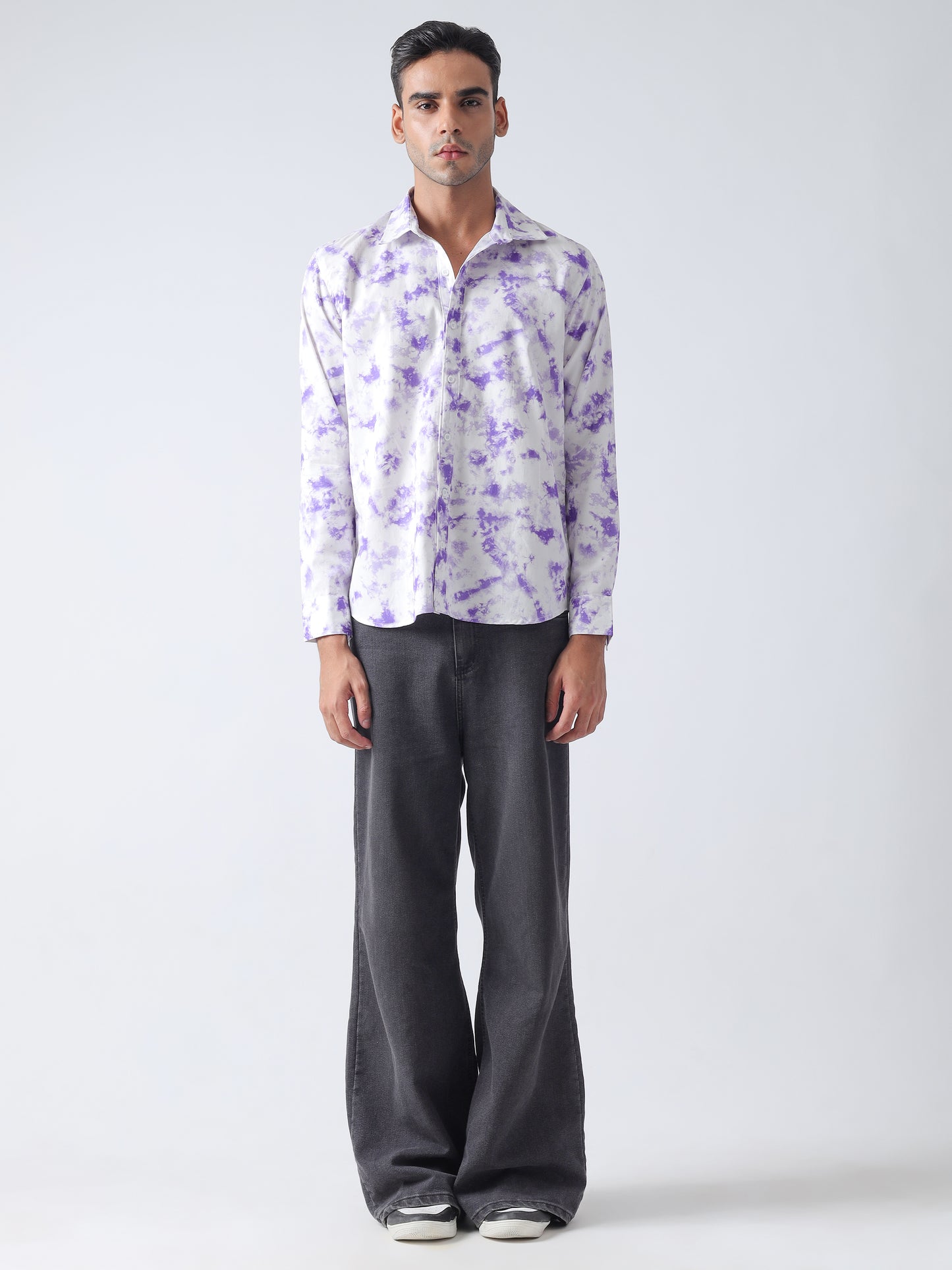 Purple printed twill weave casual shirt ,has a spread collar, button placket, long regular sleeves, curved hem