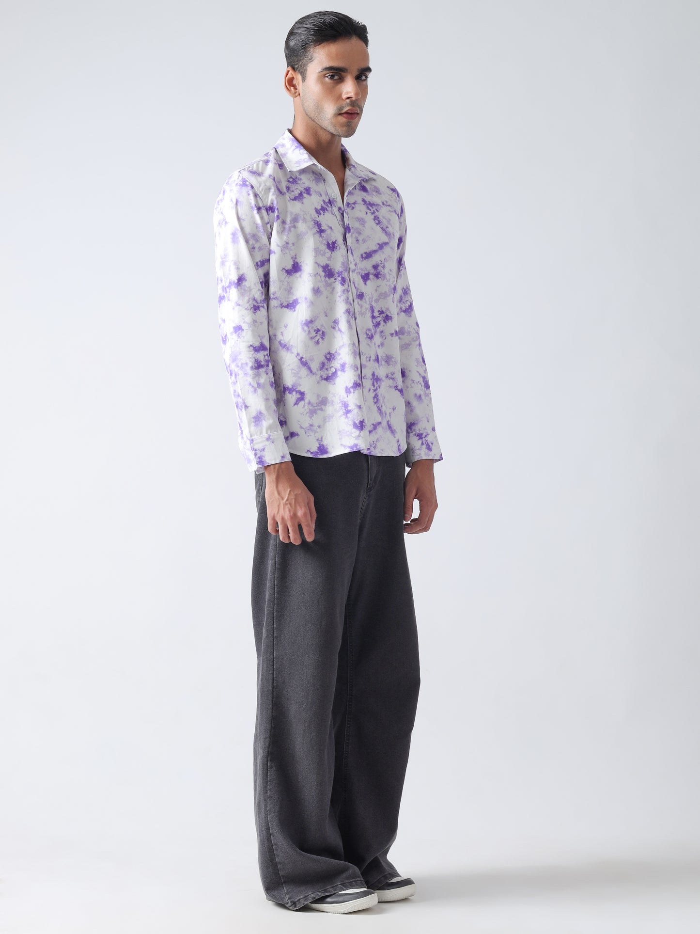 Purple printed twill weave casual shirt ,has a spread collar, button placket, long regular sleeves, curved hem