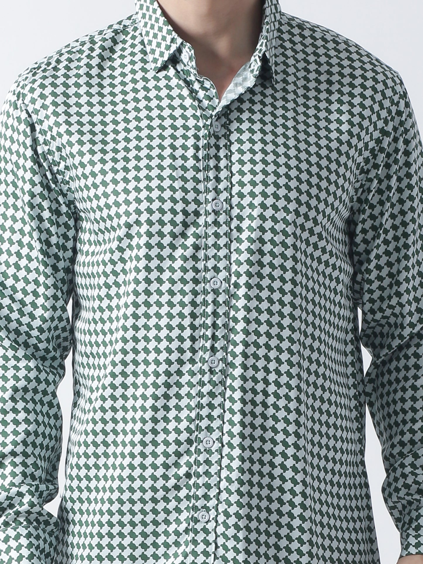 Green printed twill weave casual shirt ,has a spread collar, button placket, long regular sleeves, curved hem