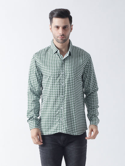 Green printed twill weave casual shirt ,has a spread collar, button placket, long regular sleeves, curved hem