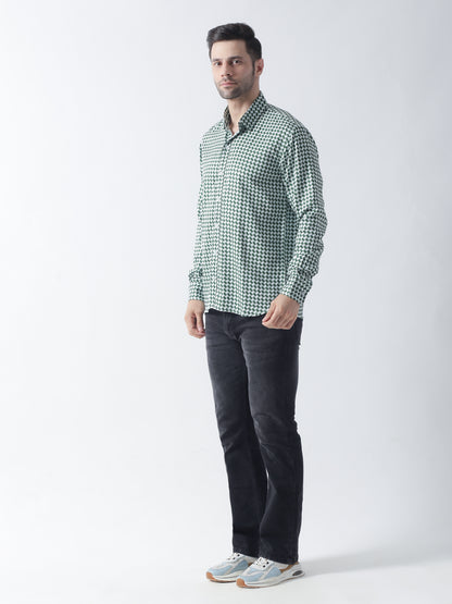 Green printed twill weave casual shirt ,has a spread collar, button placket, long regular sleeves, curved hem