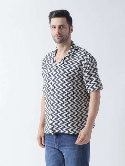 Blue crocia   Casual shirt ,has a cuban collar, button placket, short regular sleeves, straight hem