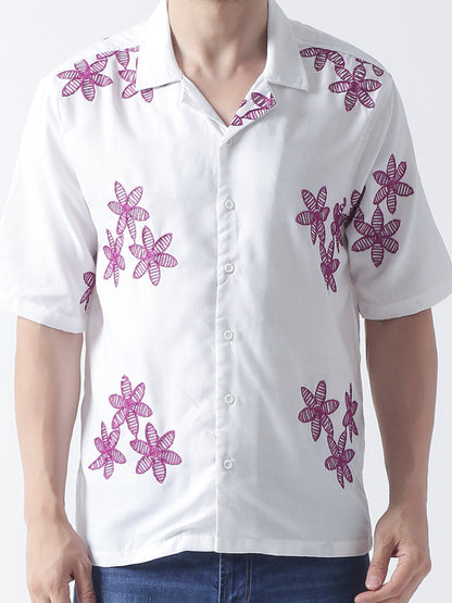 Purple niddle work Casual shirt ,has a cuban collar, button placket, short regular sleeves, straight hem