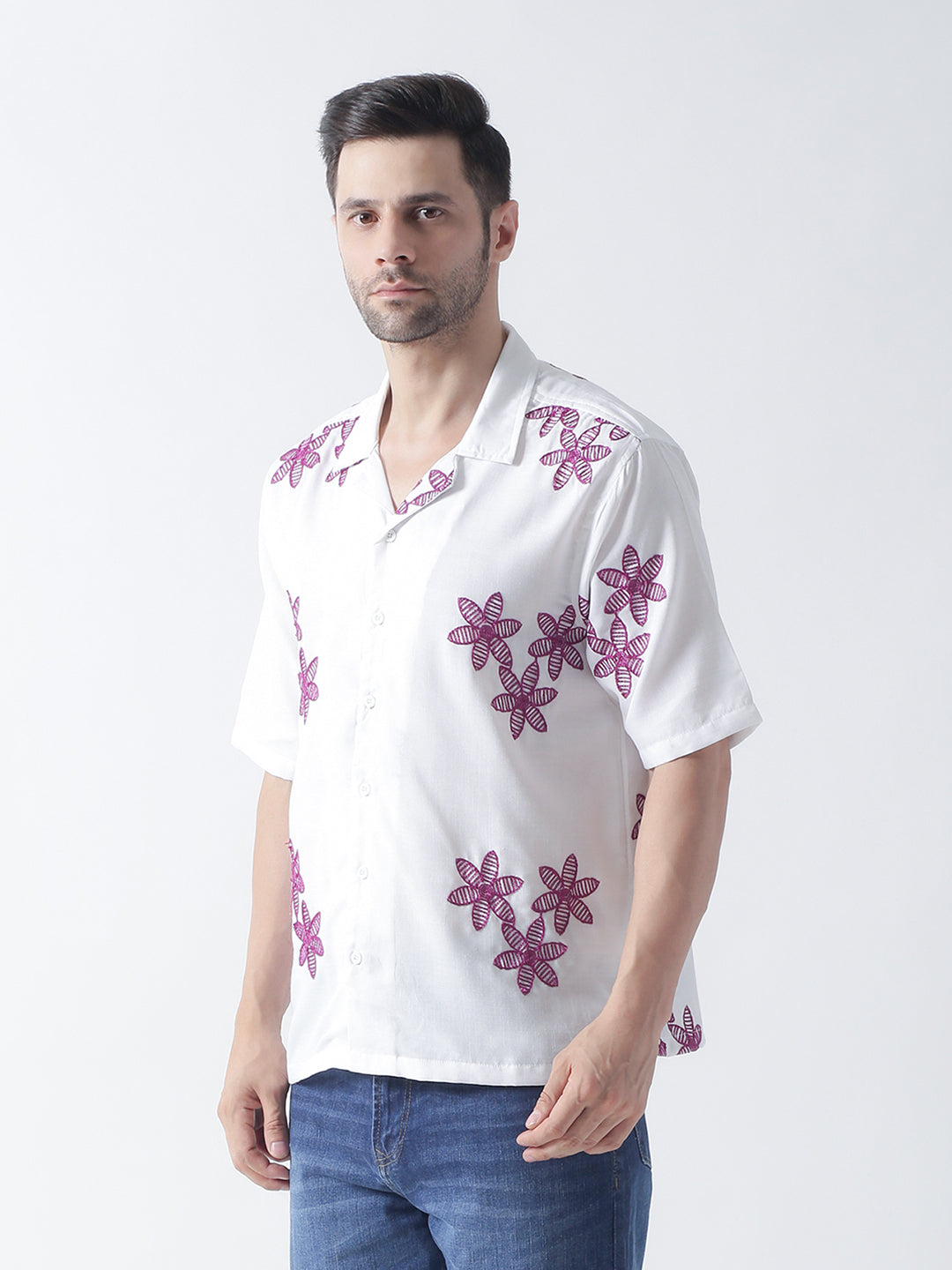 Purple niddle work Casual shirt ,has a cuban collar, button placket, short regular sleeves, straight hem